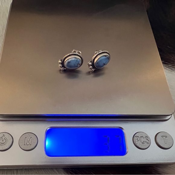 ❤️ Golden Hills Turquoise Navajo Style Matte Sterling Silver Stud Earrings .54”L - Picture 9 of 13